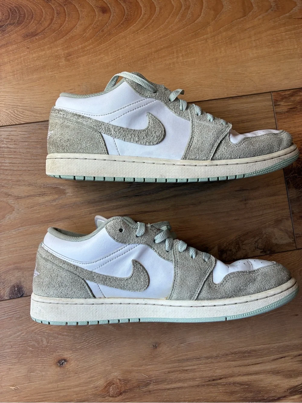 Nike Air Jordan 1 Low Men's Seafoam green Low Top Sneakers Size 11.5